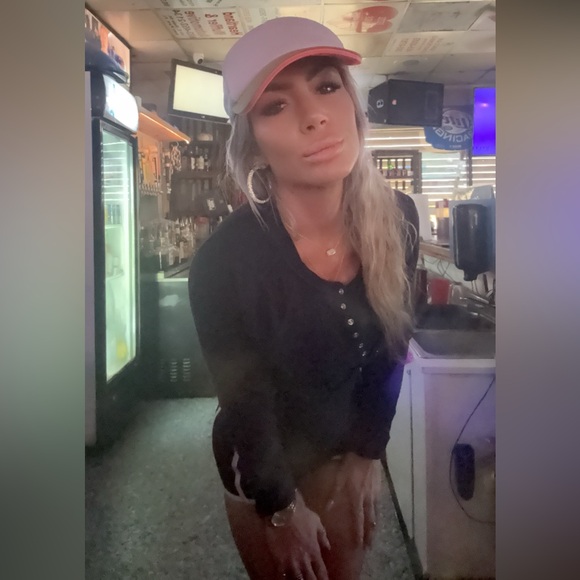 🧜‍♀️MERMAZZINGG🧜‍♀️ ASH IS LIVE🧜‍♀️ LIVE DEALS, GIVEY = FREE SHIPPING 🧜‍♀️🫶 - Picture 4 of 9